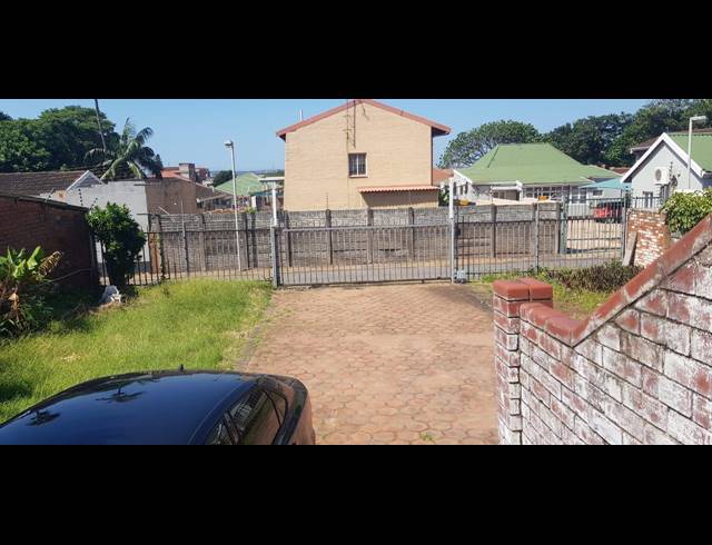 736M² OFFICE FOR SALE IN GLENWOOD